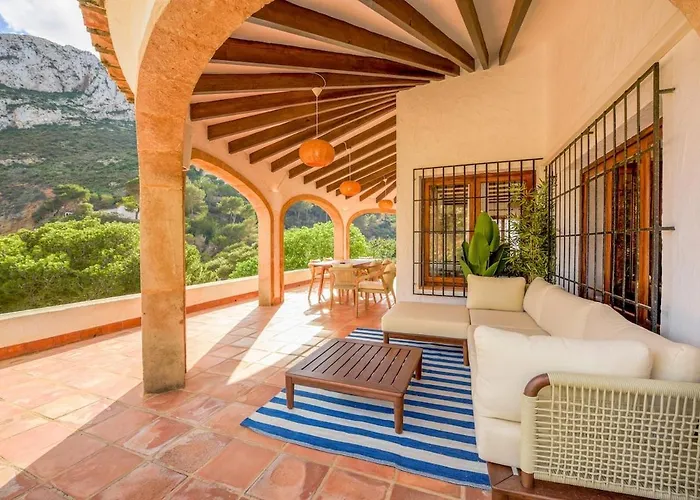 Villa Breathtaking Sea Views, Cala Granadella, Free Parking Jávea